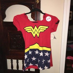 Superwoman tee